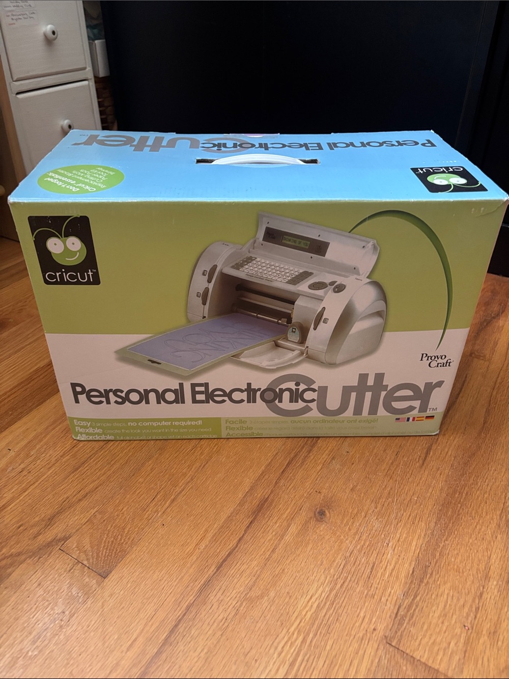 Cricut Personal Electronic Cutter with 5 cartidges.